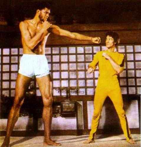 Bruce Lee Kicking. BRUCE LEE KICKING KAREEM